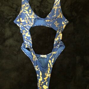 one piece bathing suit